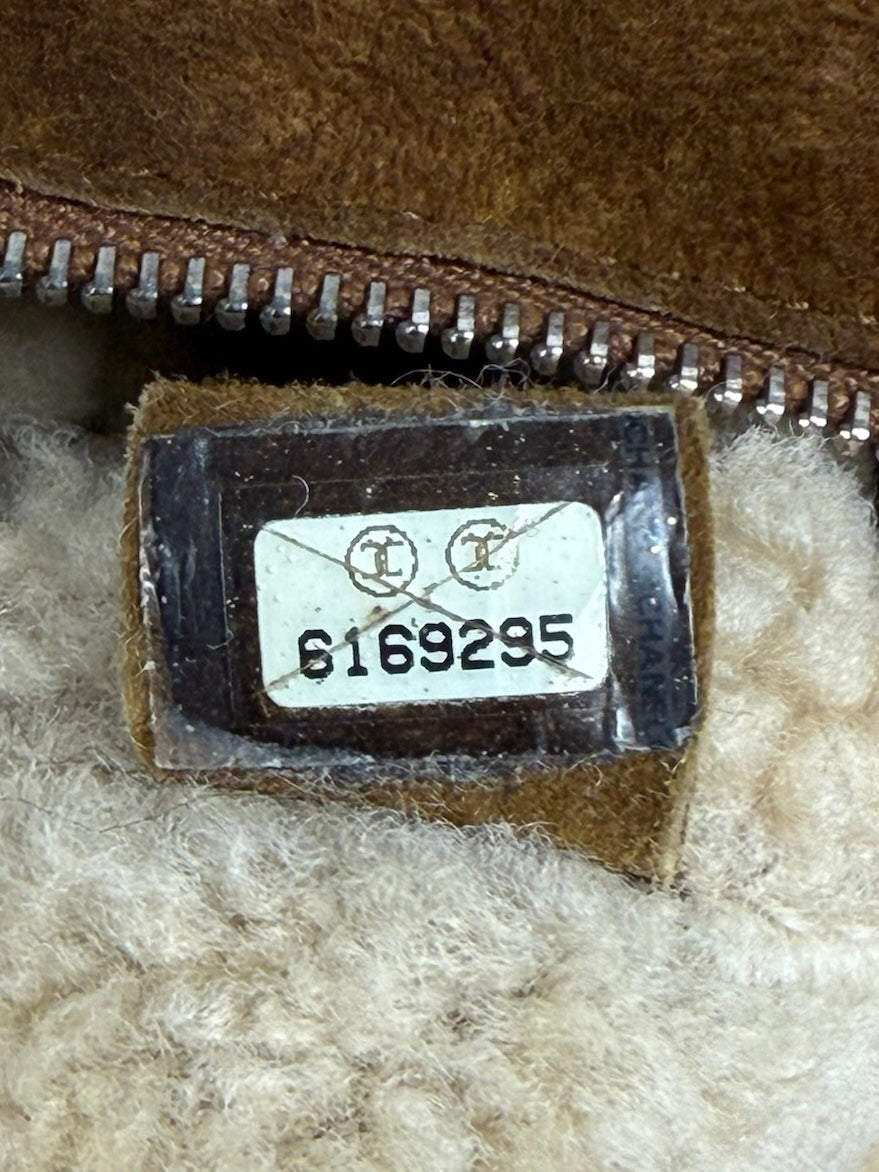 Chanel Vintage 00s Light Brown Micro Suede Sherpa Trim 4 Quadrant CC Shoulder Bag