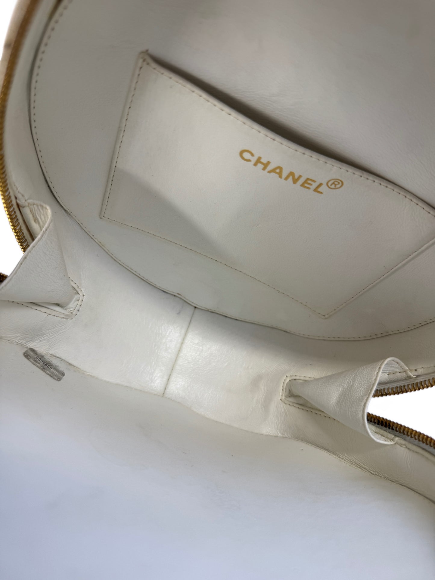 Chanel Vintage Spring 1995 Quilted White & Black Patent Leather CC Round Vanity Bag