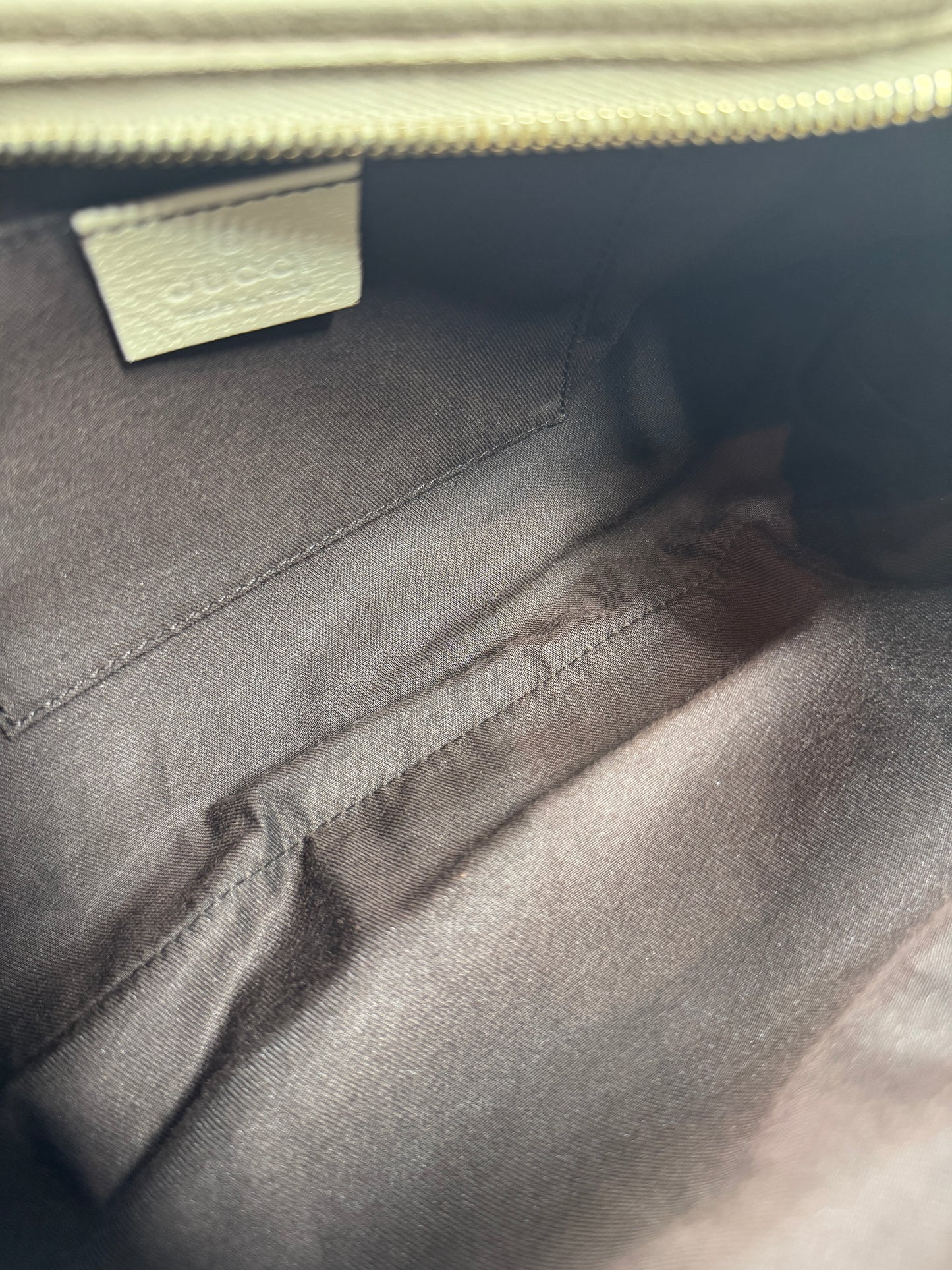 Gucci Vintage Brown GG Monogram Canvas w Ivory Leather Trim Abbey Pochette Shoulder Bag