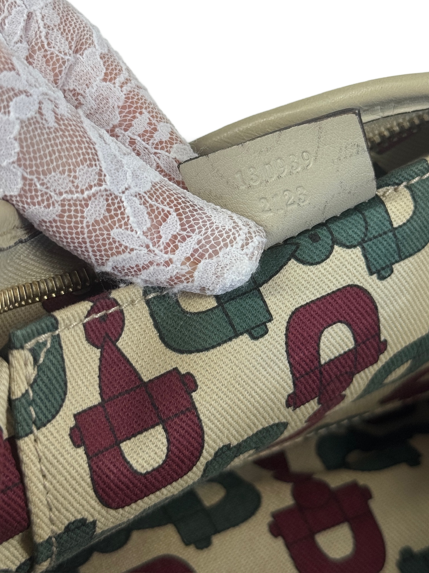 Gucci Vintage Ivory Leather GG Monogram Abbey Pochette Shoulder Bag