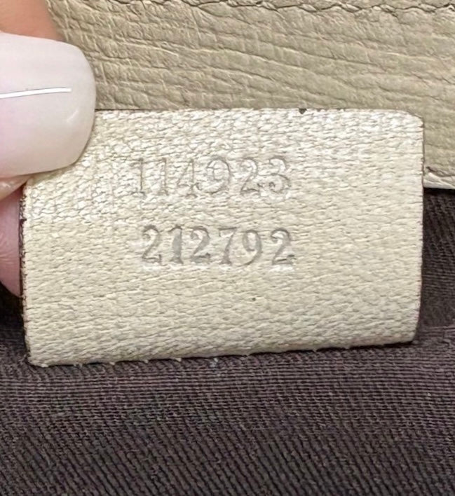 Gucci Vintage Ivory Leather Small Horsebit Shoulder Clutch Bag