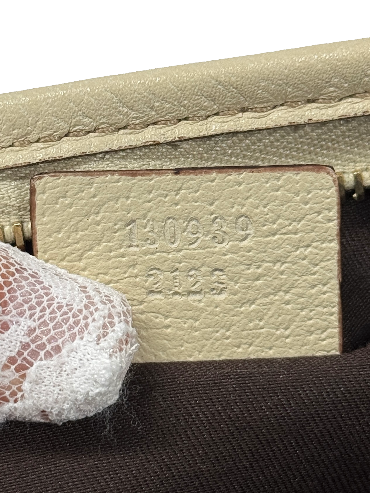 Gucci Vintage Brown GG Monogram Canvas w Ivory Leather Trim Abbey Pochette Shoulder Bag