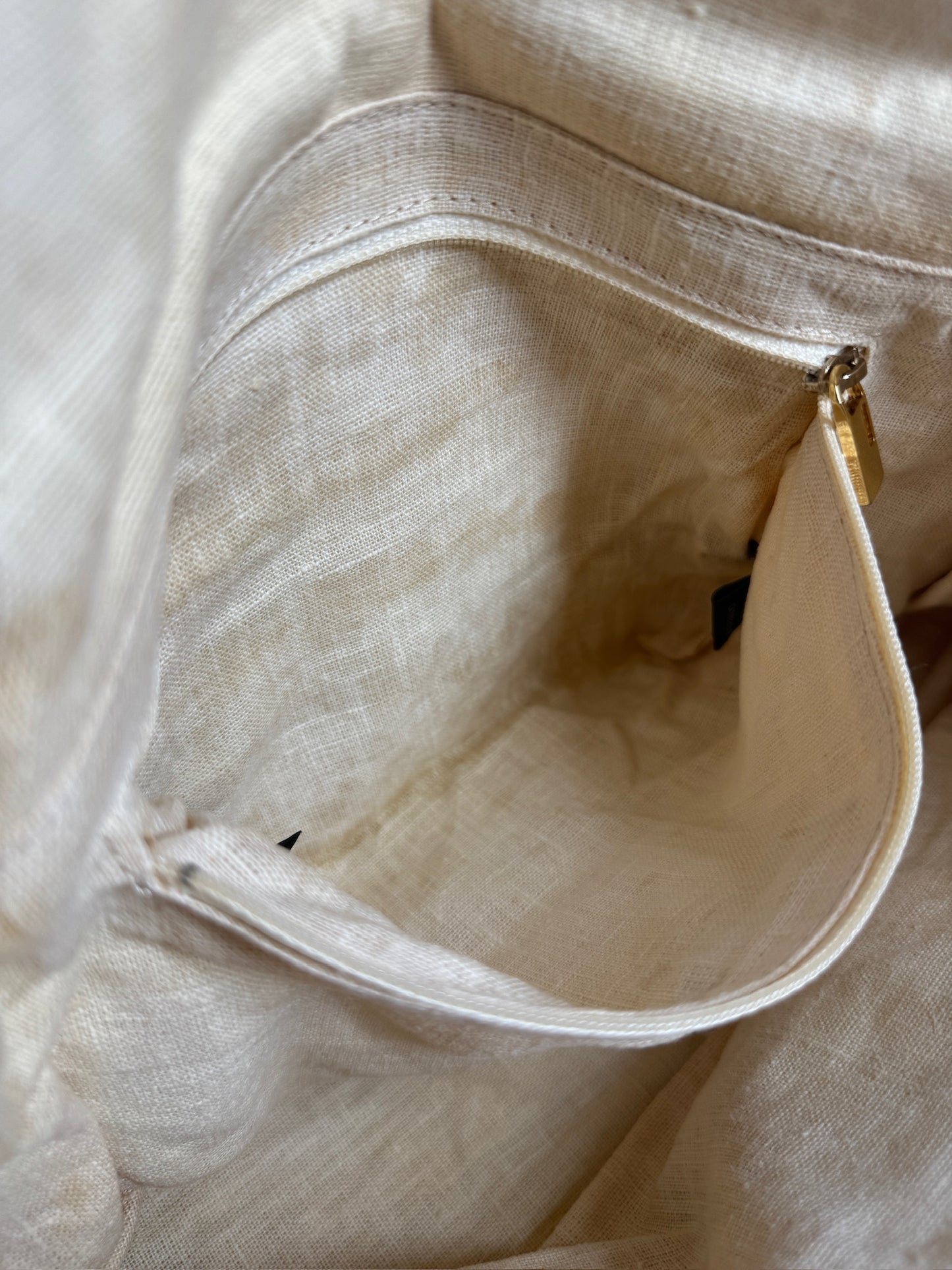 Fendi Vintage Beige Raffia Black Snakeskin Patent Leather Trim XL Mamma Baguette Shoulder Bag