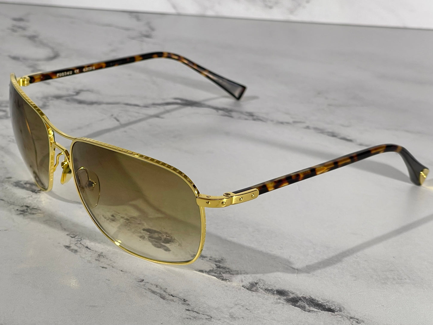 Louis Vuitton Vintage Tortoise Brown & Gold Monogram Gradient Conspiration Pilote Aviator Sunglasses