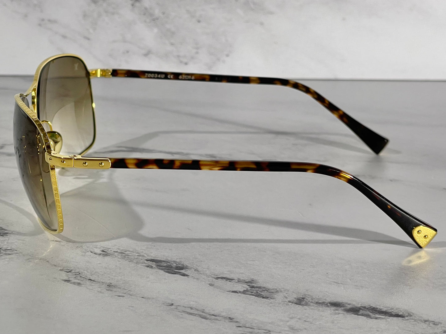 Louis Vuitton Vintage Tortoise Brown & Gold Monogram Gradient Conspiration Pilote Aviator Sunglasses