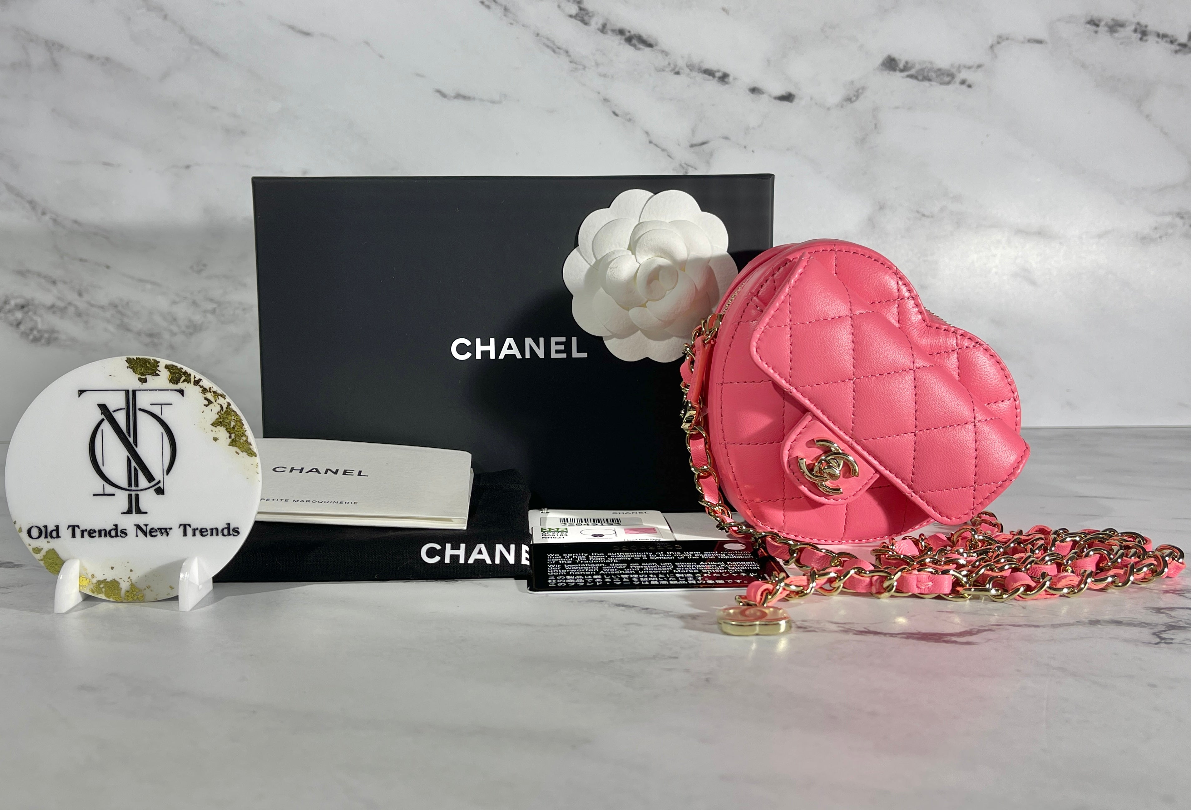 Chanel 22S Pink Large Runway Heart Quilted Flap Chain Shoulder Crossbody Bag