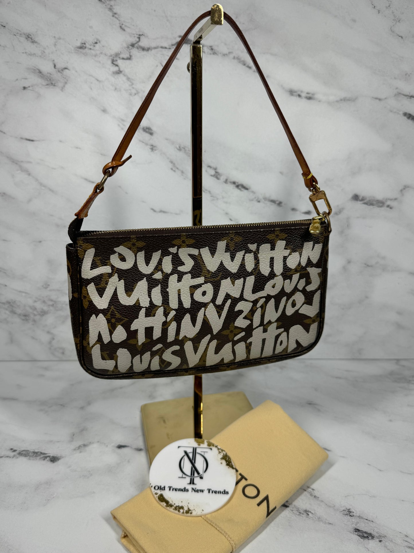 Louis Vuitton x Stephen Sprouse Vintage 2001 Monogram Silver Graffiti Pochette Accessoires