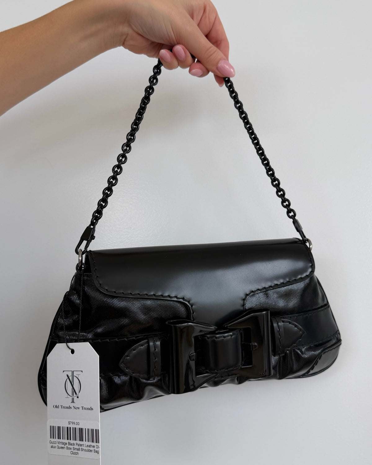 Gucci Vintage Black Patent Leather Dialux Queen Bow Small Shoulder Bag Clutch