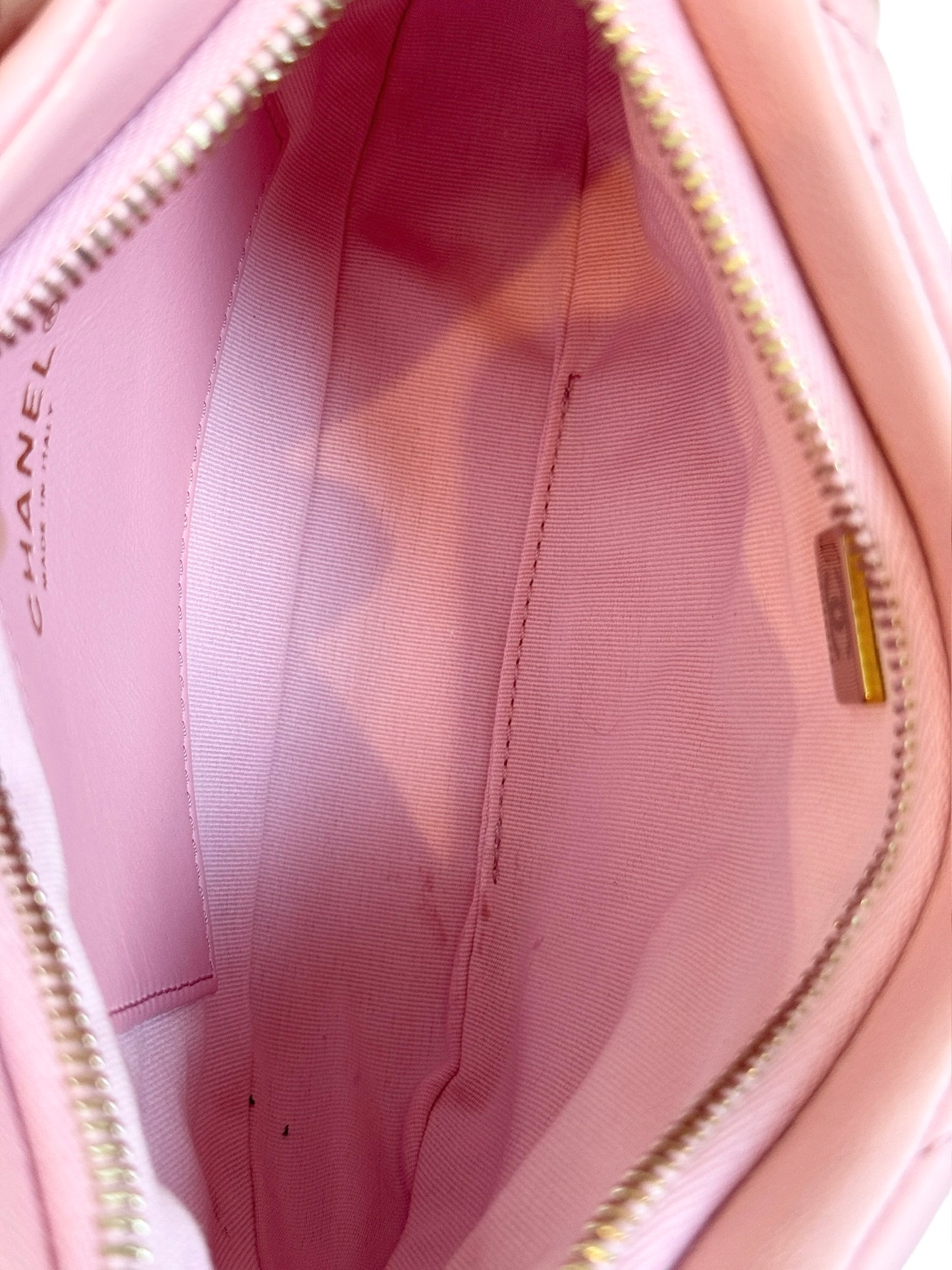 Chanel F/W 2022 Pink Quilted Lambksin CC Links Small Hobo Shoulder Bag