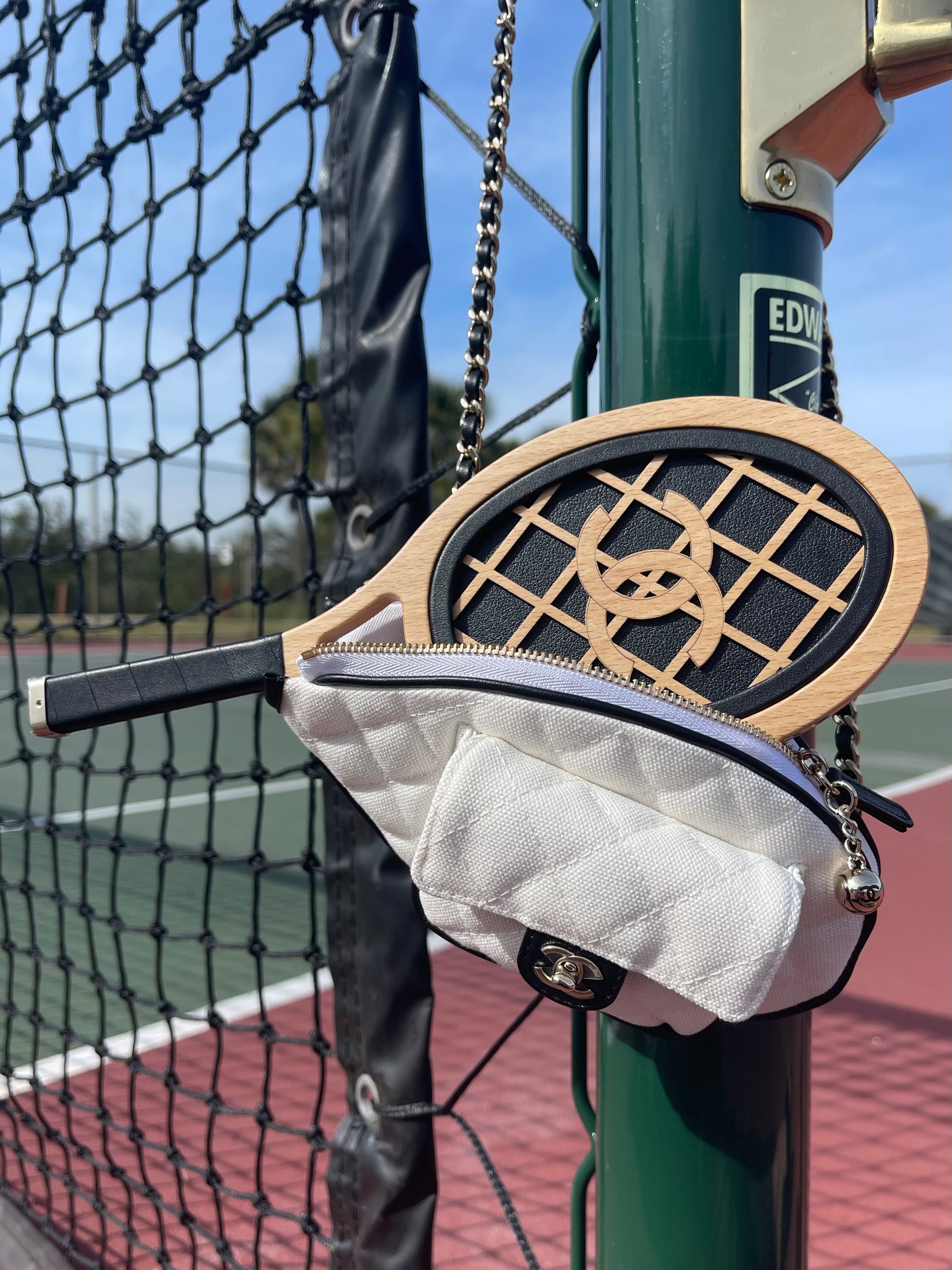 Chanel Tennis-racket Clutch With Chain In White Canvas And Black