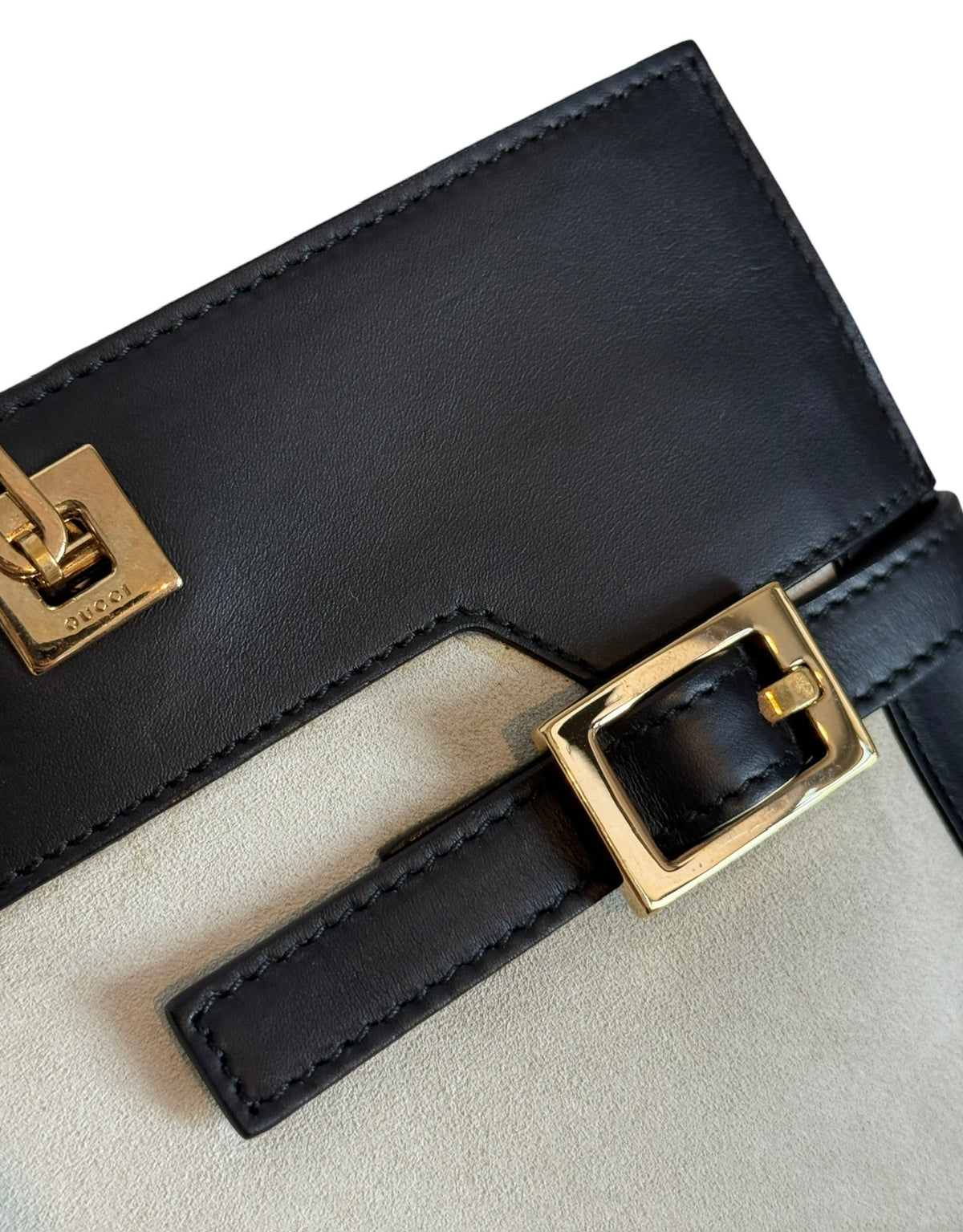 Gucci Vintage Beige Suede Black Leather Chain Link Medium Shoulder Tote Bag