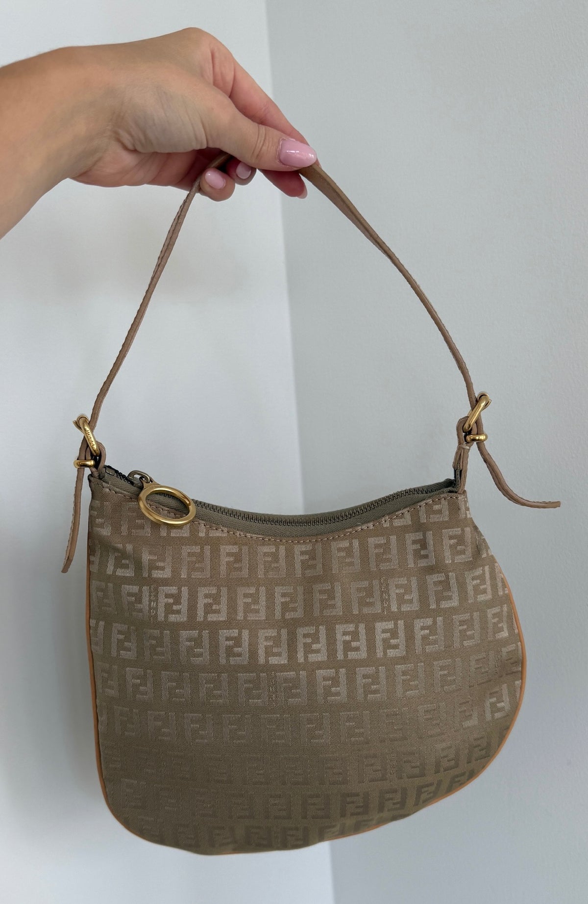 Fendi Vintage Beige Zucchino Zucca Monogram Oyster Shoulder Bag