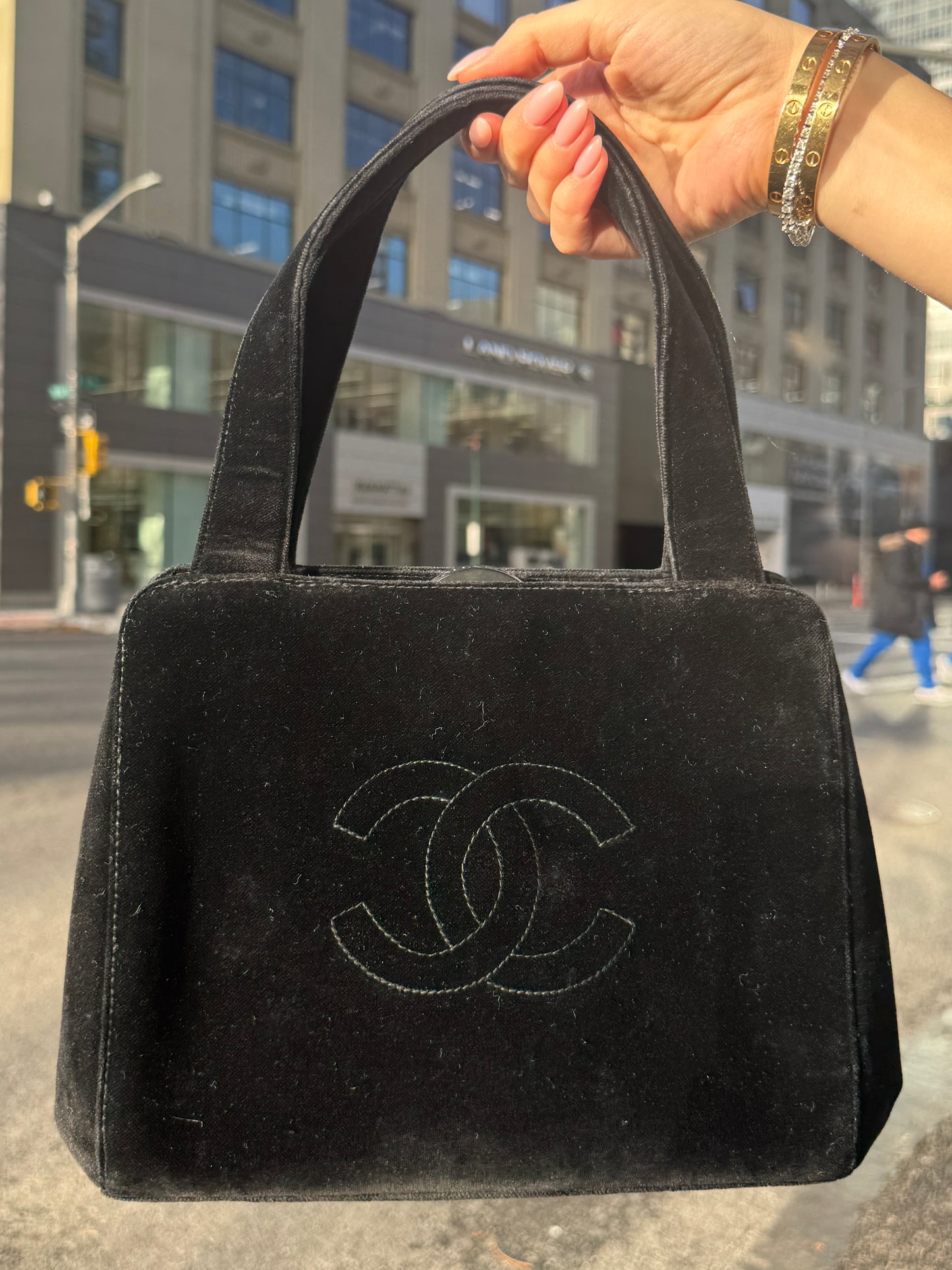 Chanel Vintage 1998 Black Velour Velvet CC Logo Kisslock Top Handle Mini Bag