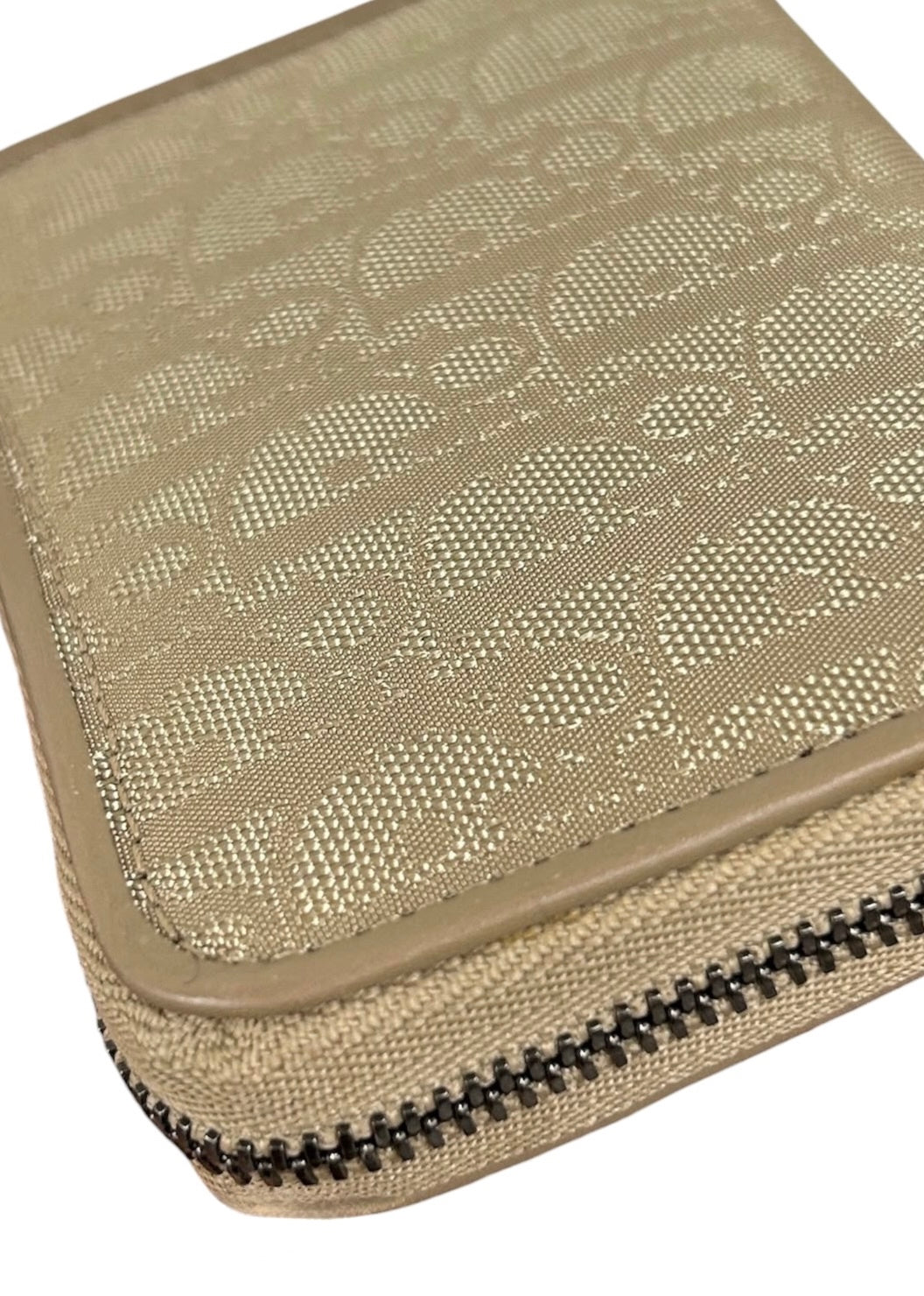 Dior Vintage 2007 Beige Diorissimo Trotter Monogram Small Zip Around Wallet with Heart Charm
