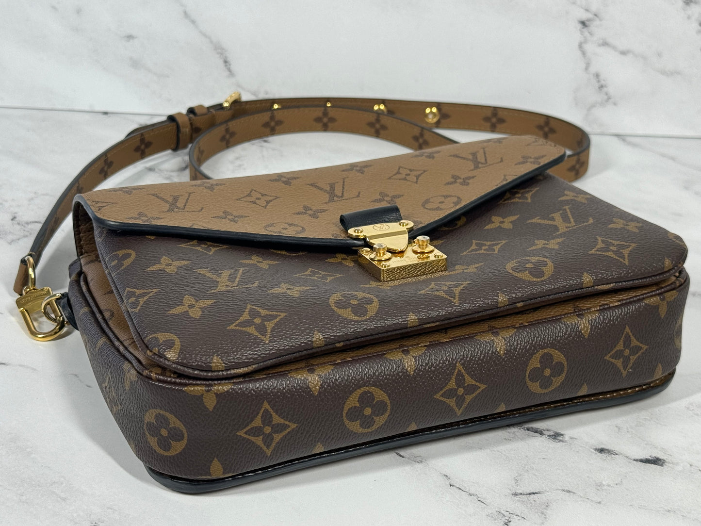 Louis Vuitton Reverse Monogram Pochette Métis