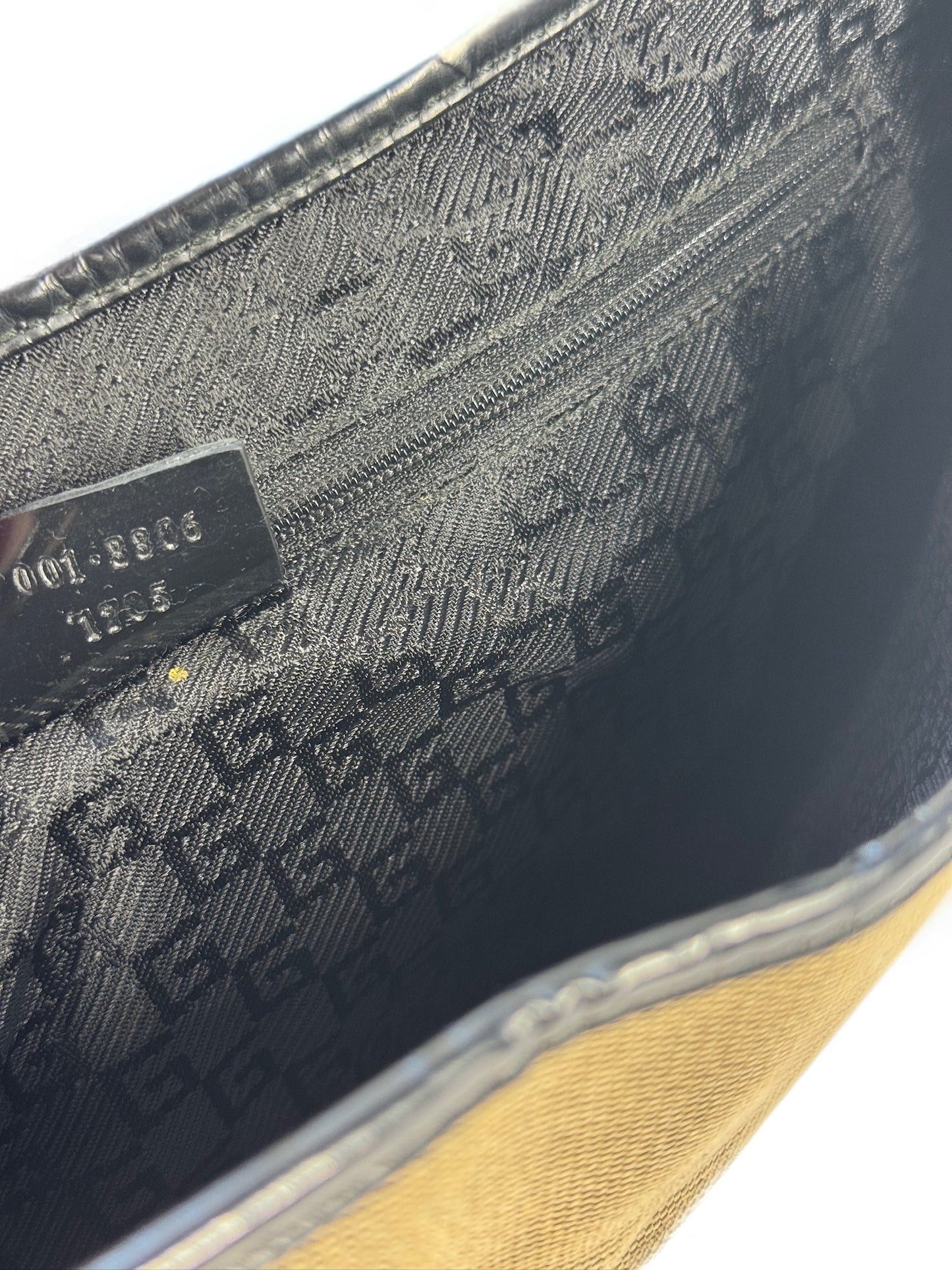 Gucci Vintage Medium Jackie O Beige Canvas Black Patent Leather Shoulder Bag