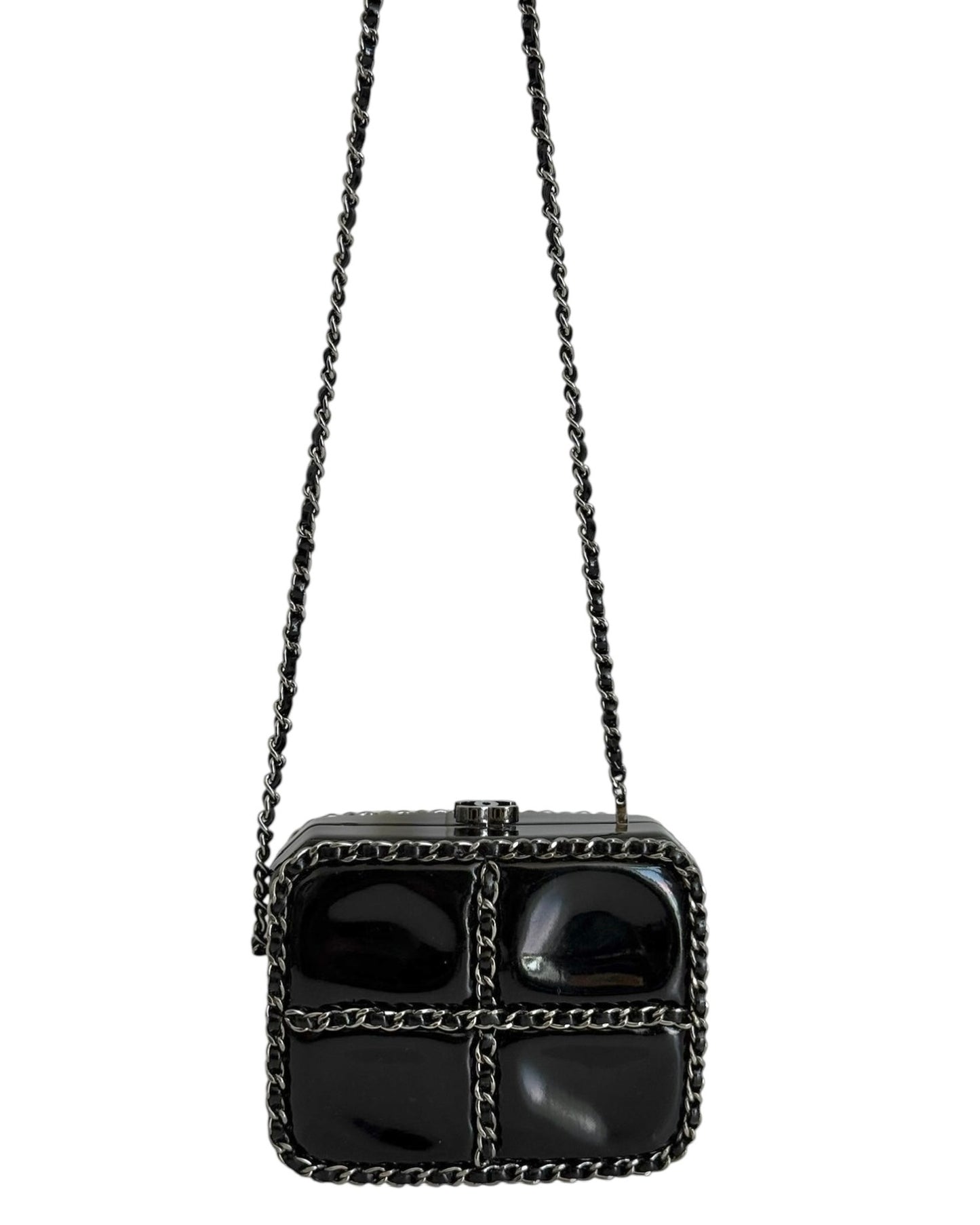 Chanel 2011 Paris-Byzance Black Patent Leather Chain Me Crossbody Clutch 