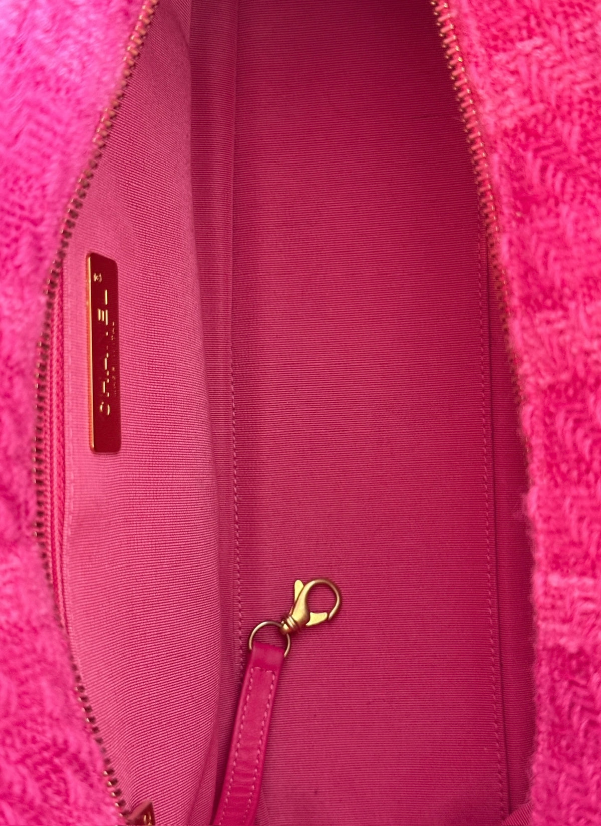 Chanel 2019 Pink Giant Logo Tweed Small Shoulder Shopping Tote Bag
