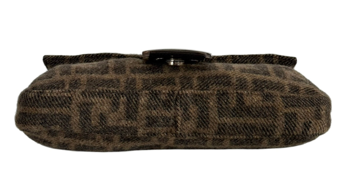 Fendi Vintage Brown Zucca Monogram Knit Wool Shoulder Baguette Bag