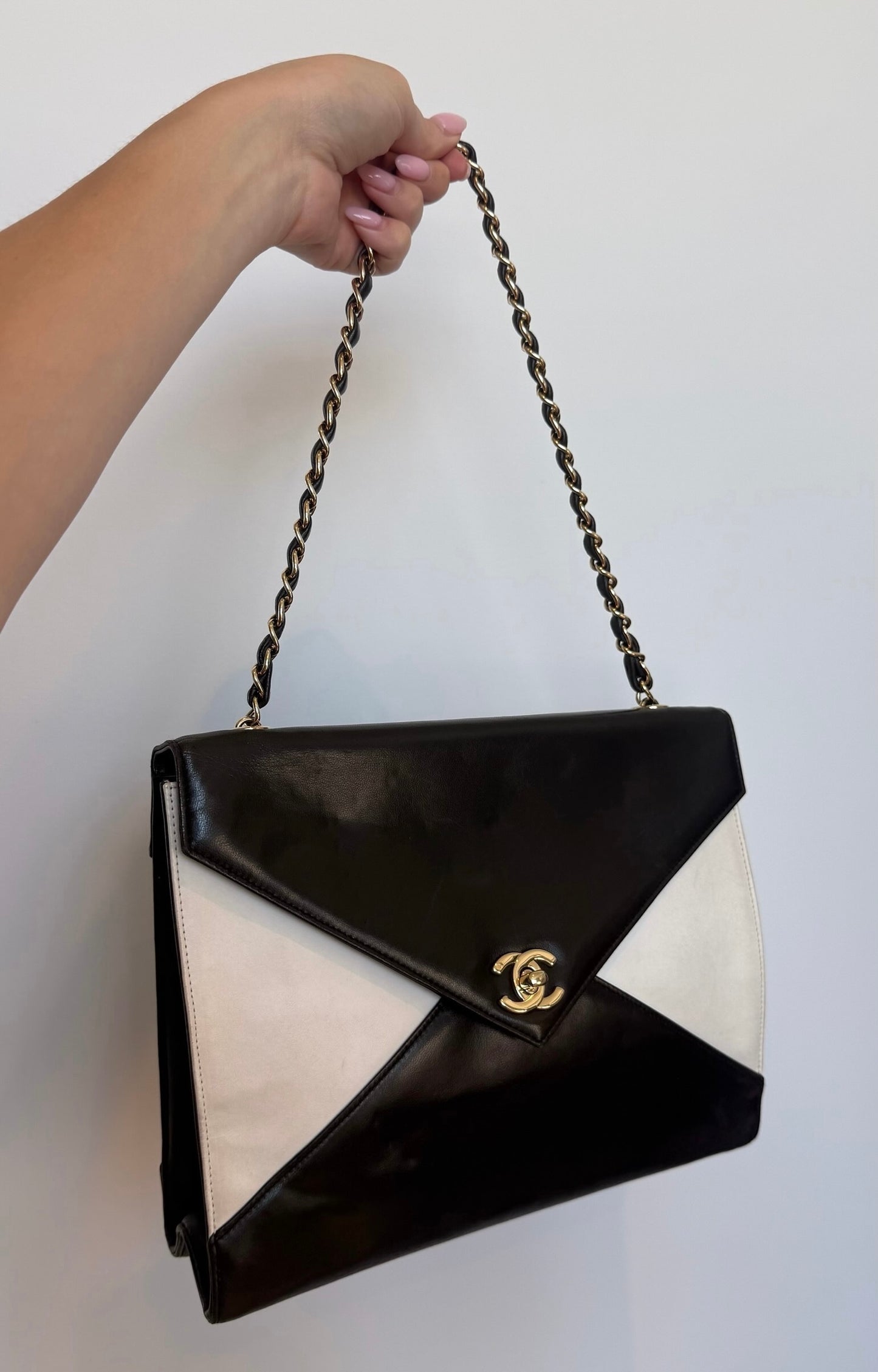 Chanel Vintage 90s Black and White Lambskin Envelope Flap Shoulder Bag w 24K GPHW