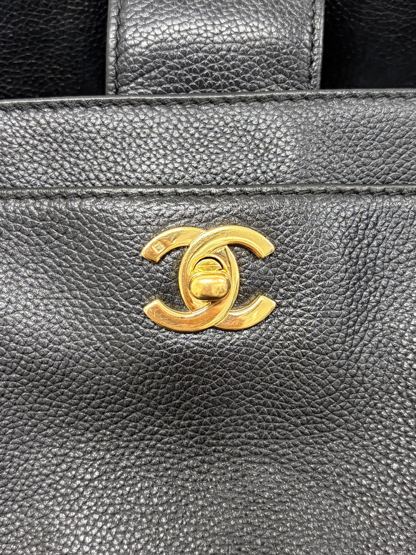 Chanel Vintage 00s Black Deerskin Two-Way Medium Cerf Executive Tote Bag With 24K Gold Plated Hardware