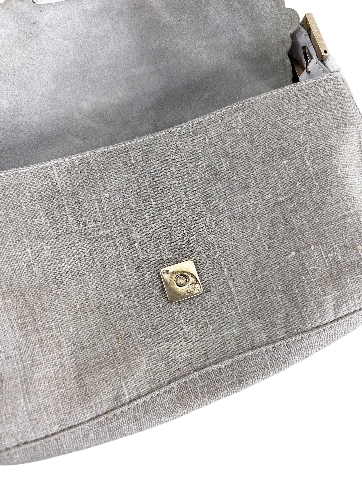 Fendi Vintage Beige Linen White Floral Embroidered Shoulder Baguette Bag
