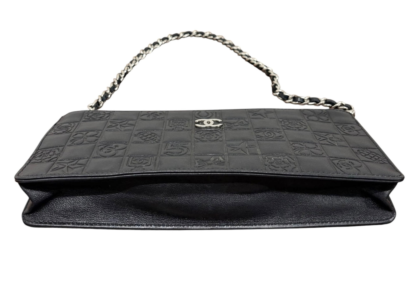 Chanel Vintage 00s Black Quilted Chocolate Bar Lambskin Embossed Motif Logo Shoulder Pochette Bag