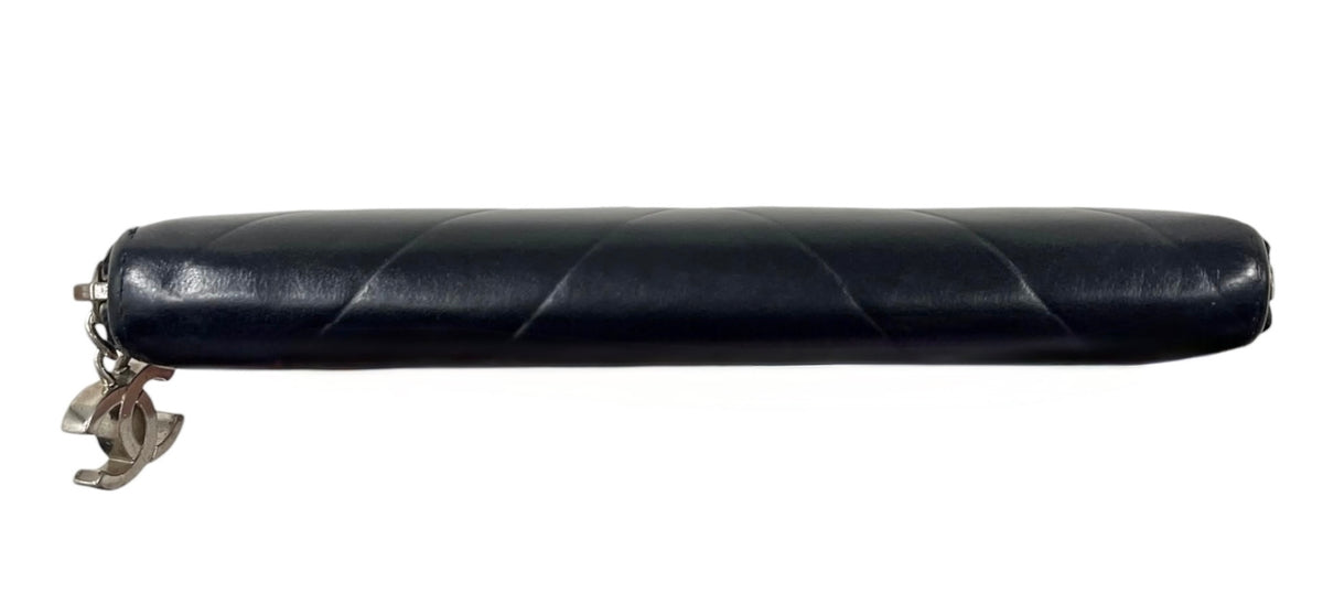 Chanel Vintage 2005-2006 Black Chevron Quilted Lambskin CC Logo Zip Around Long Wallet with SHW