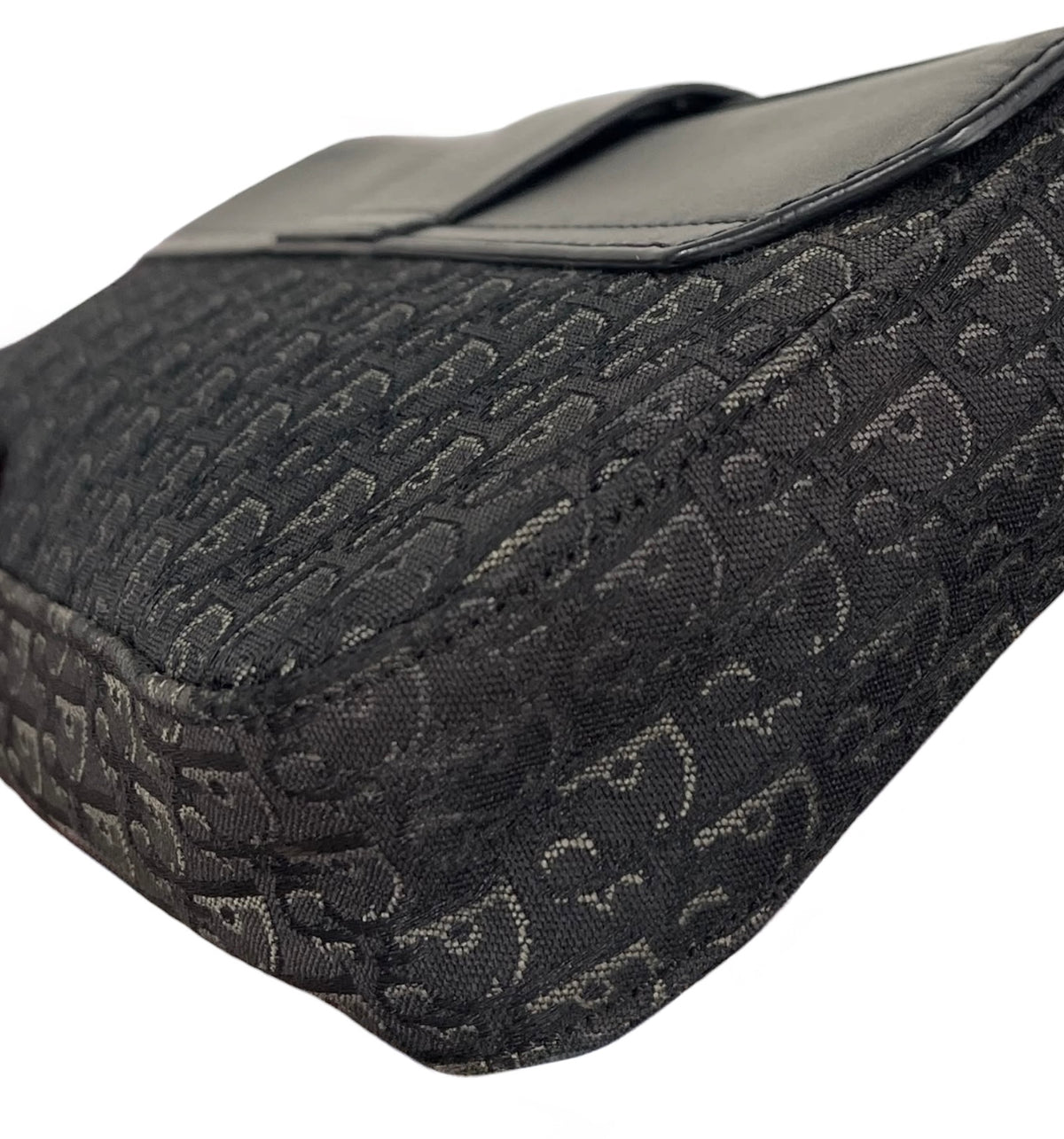 Dior Vintage 2003 Black Diorissimo Monogram Small Street Chic Columbus Shoulder Pochette Bag