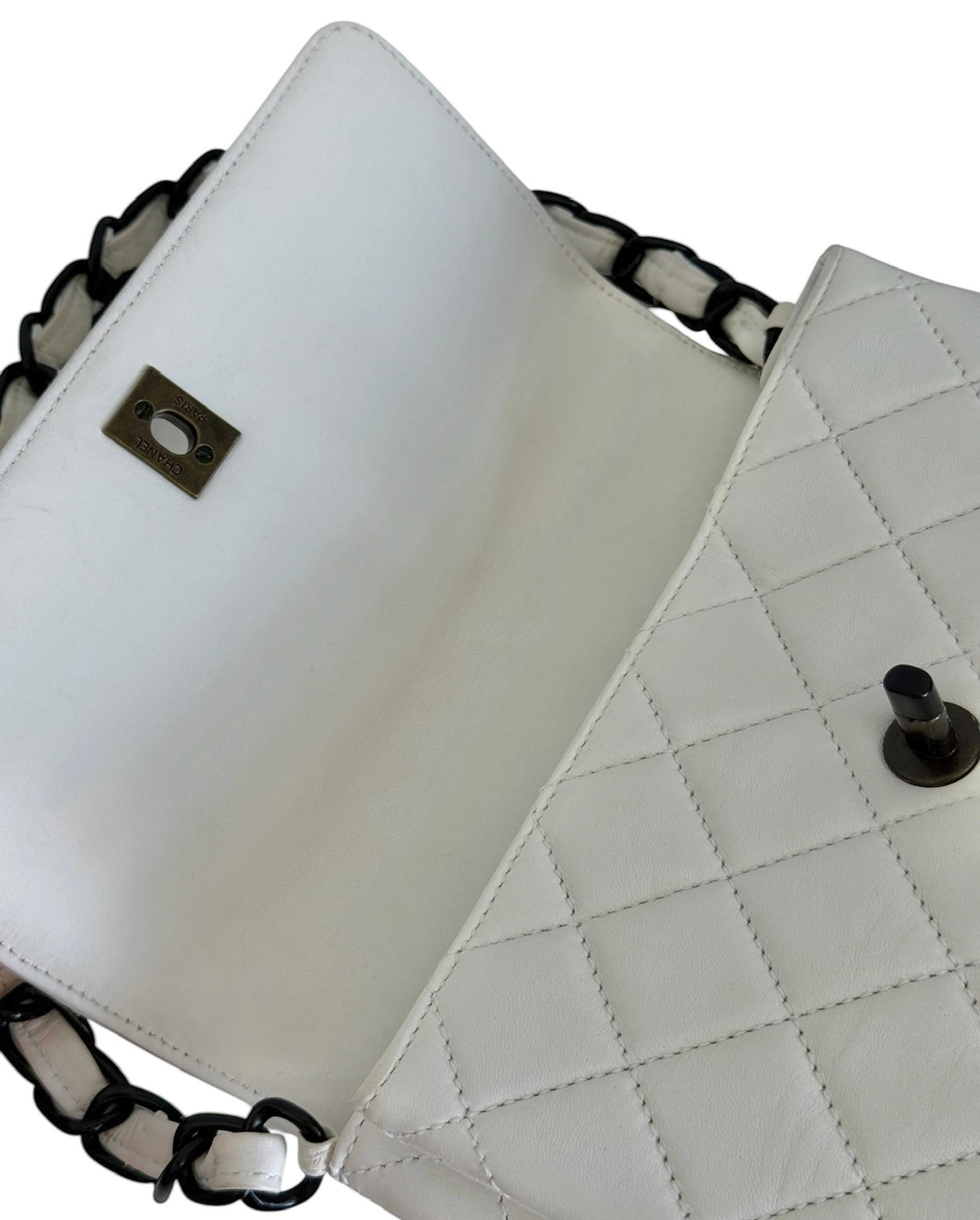 Chanel Vintage 90s White Quilted Lambskin Medium Square Flap Shoulder Bag with So Black Hardware - Retouched