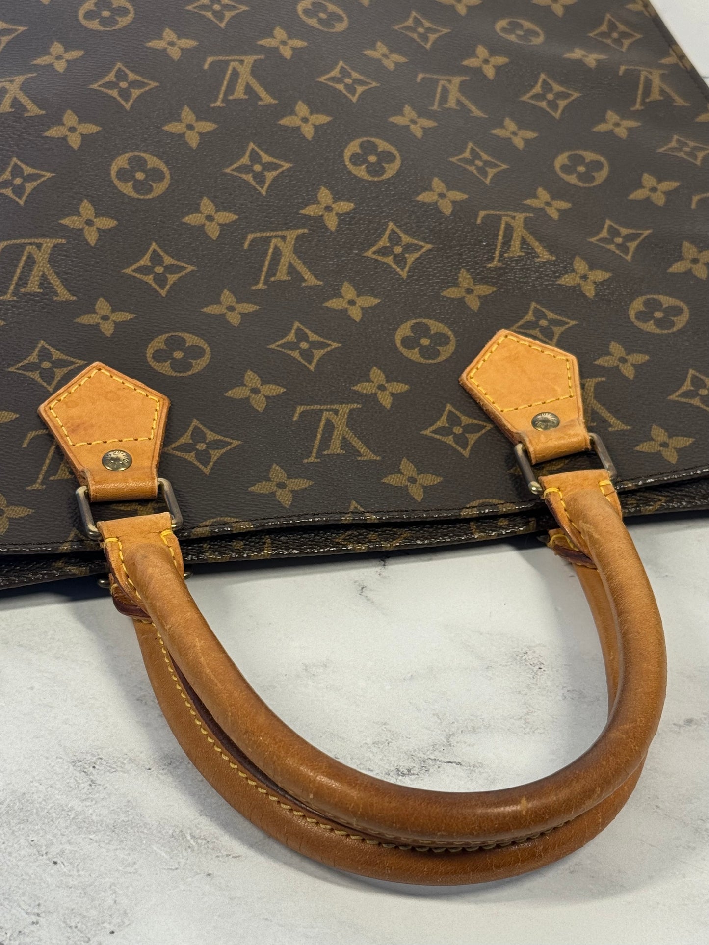 Louis Vuitton Vintage Monogram Sac Plat