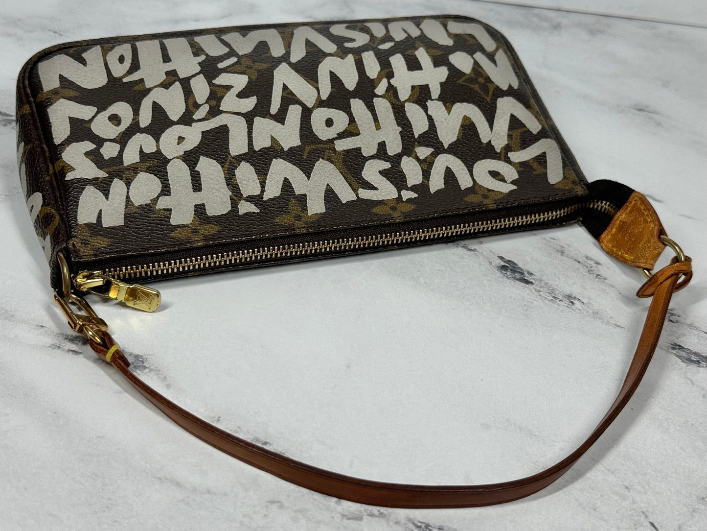 Louis Vuitton x Stephen Sprouse Vintage 2001 Monogram Silver Graffiti Pochette Accessoires