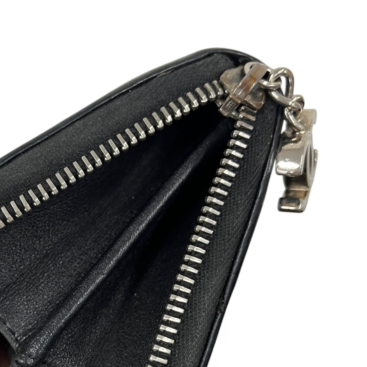 Chanel Vintage 2005-2006 Black Chevron Quilted Lambskin CC Logo Zip Around Long Wallet with SHW
