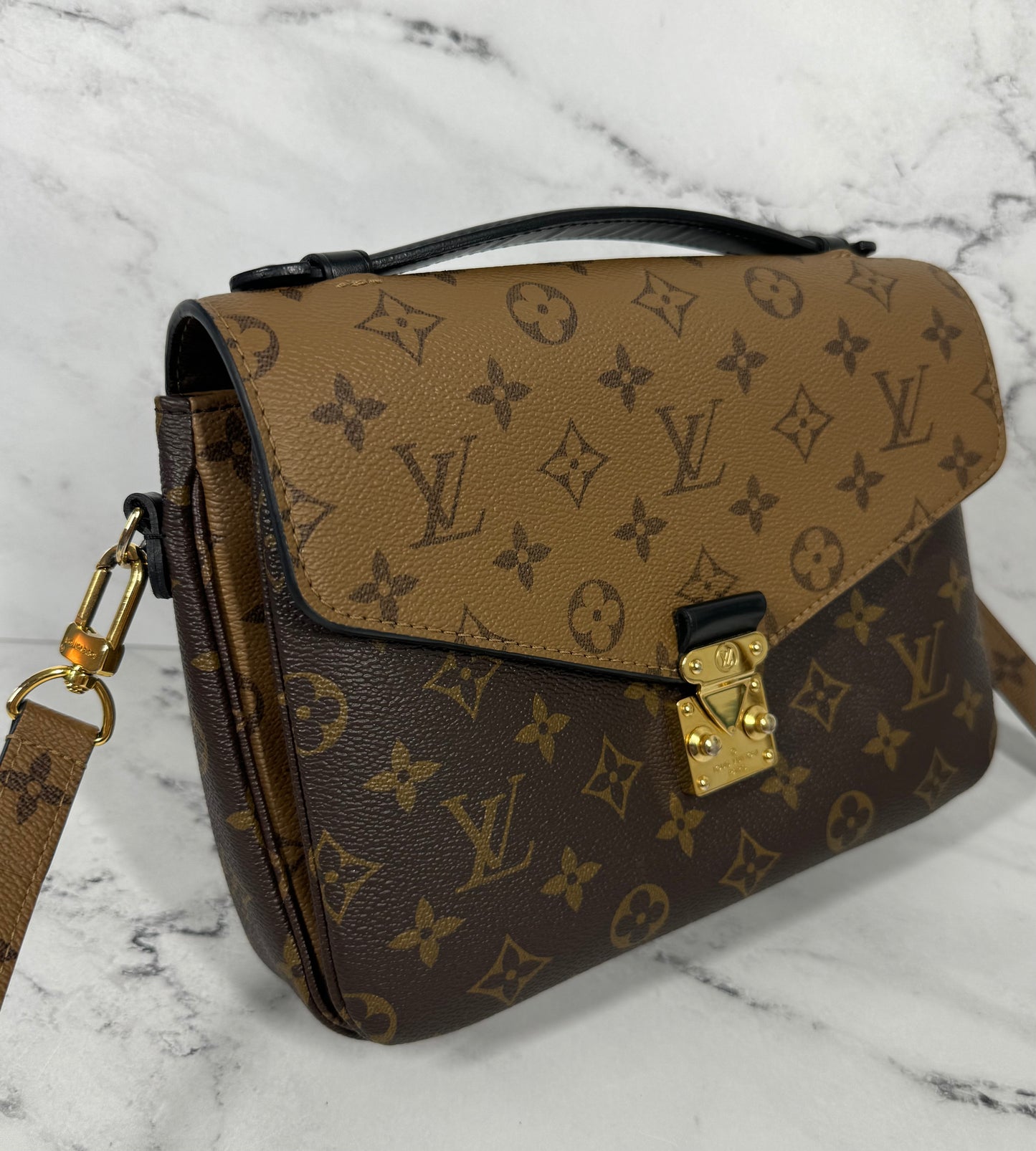 Louis Vuitton Reverse Monogram Pochette Métis