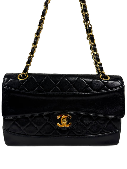 Chanel Vintage 80s/90s Black Quilted Lambskin Medium Classic Flap Bag with Pouch w 24K Gold Plated Hardware