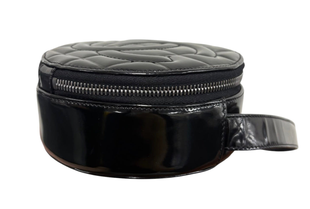 Chanel Vintage 00s Black Patent Leather Chocolate Bar Quilted CC Round Shoulder Pochette Bag