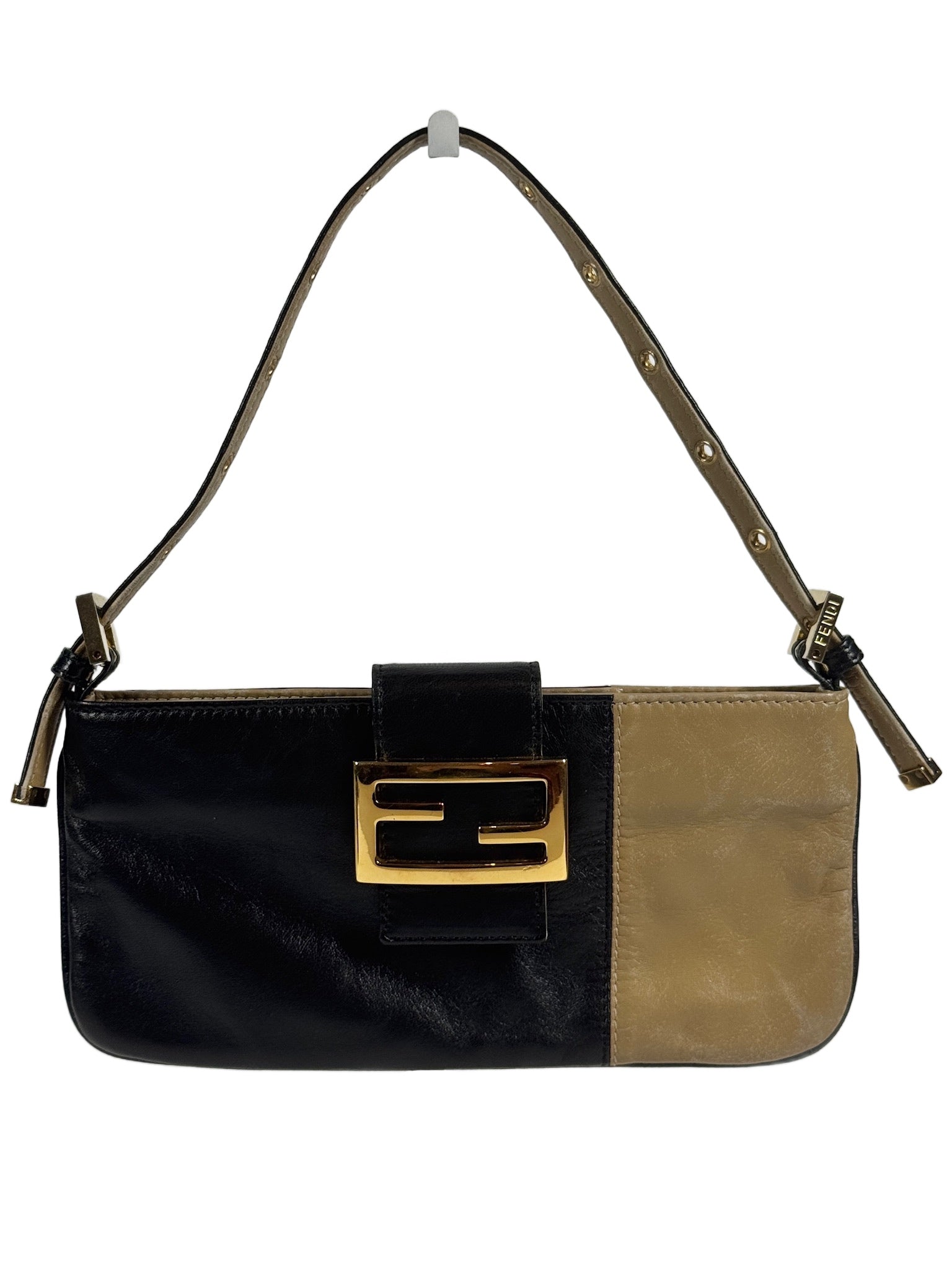 伊製/FENDIヴィンテージ フラップミニショルダーバック FENDI フェンディ ヴィンテージ ミニショルダーバッグ レザー