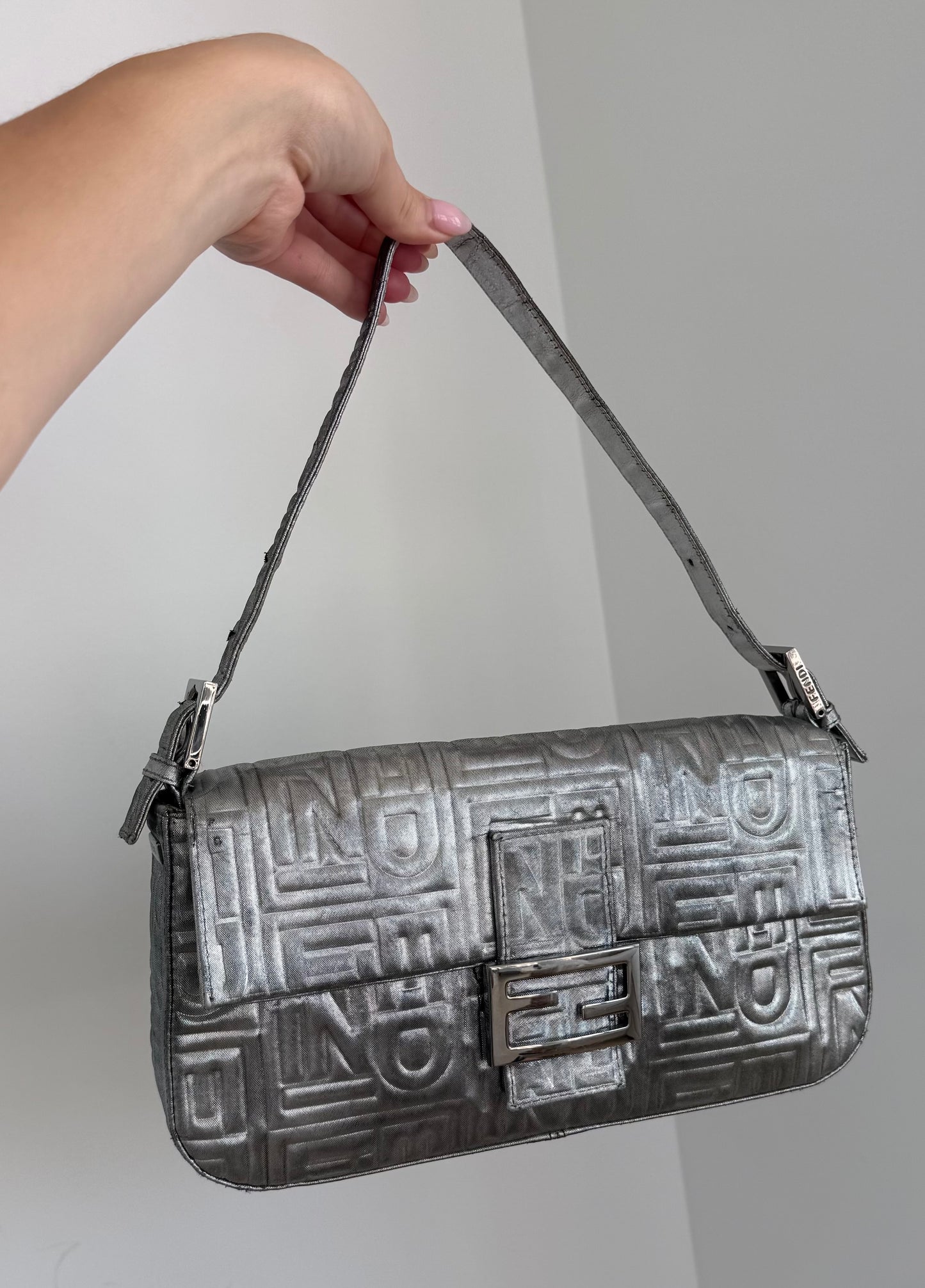 Fendi Vintage Metallic Silver Nappa Embossed Logo Mesh Shoulder Baguette Bag