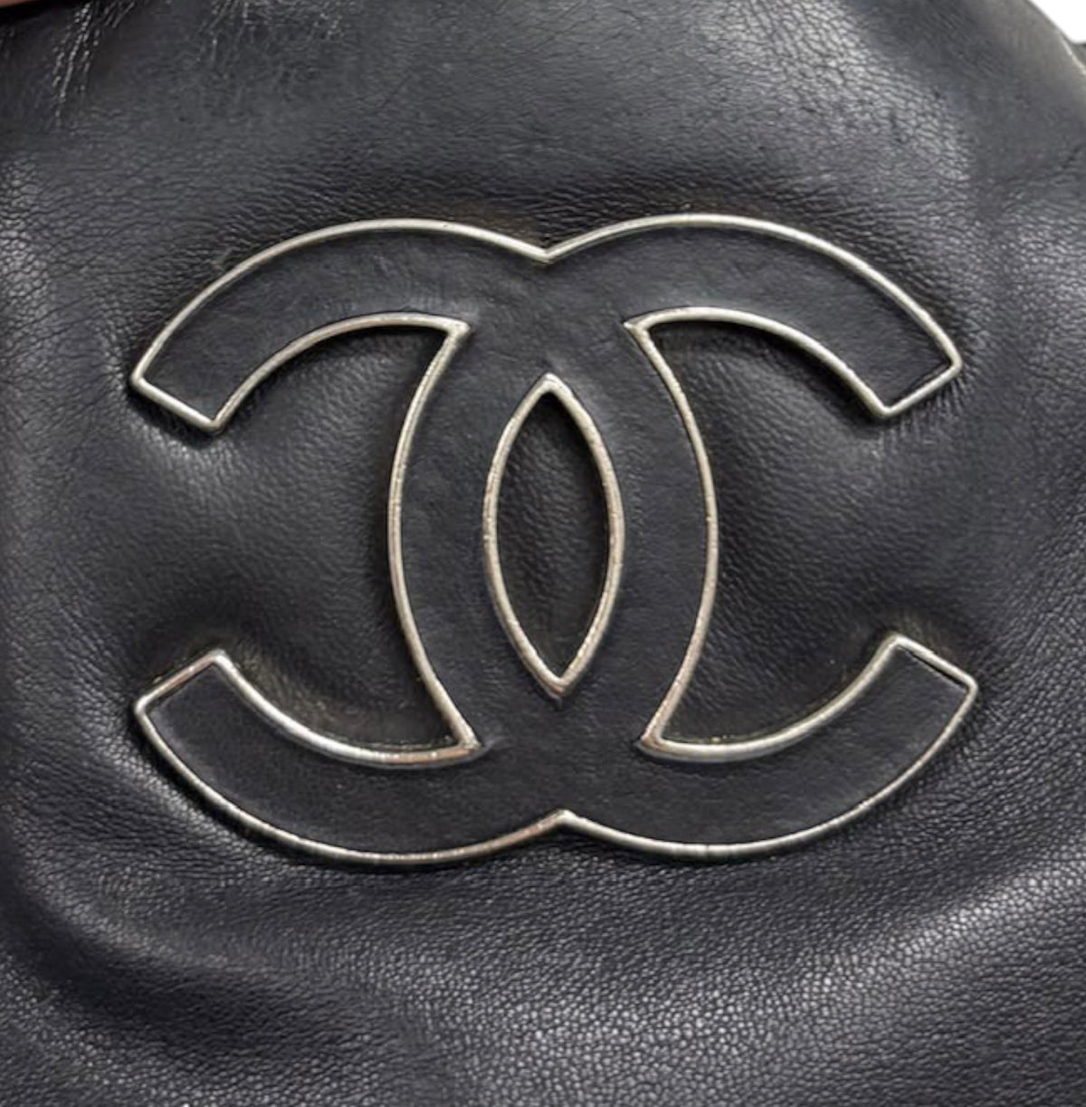 Chanel Vintage 00s Black Ultra Soft Lambskin Leather Medium Senual CC Shoulder Hobo Tote Bag