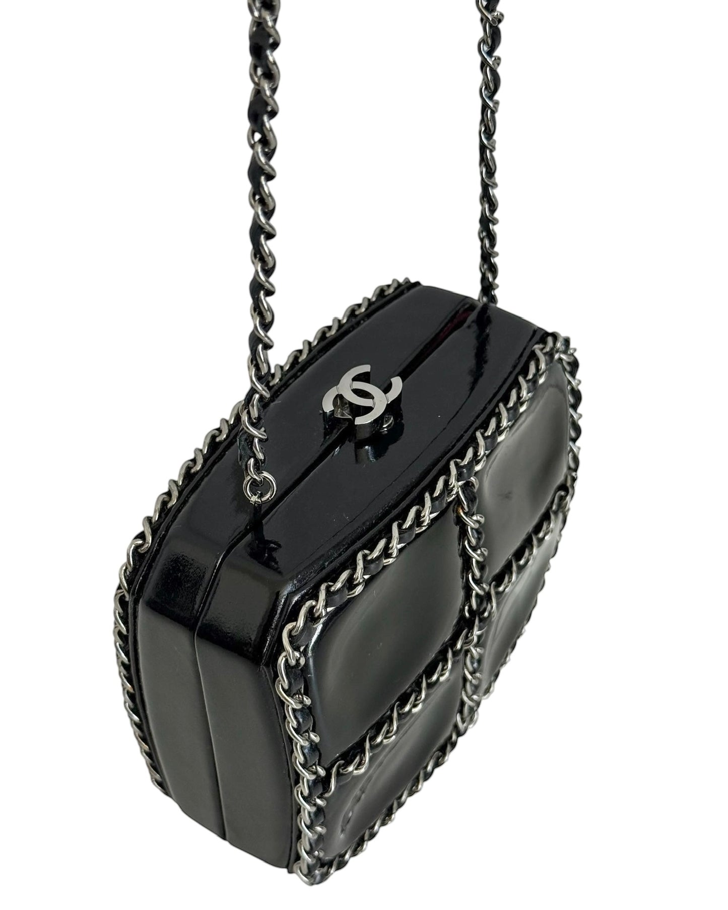 Chanel 2011 Paris-Byzance Black Patent Leather Chain Me Crossbody Clutch 