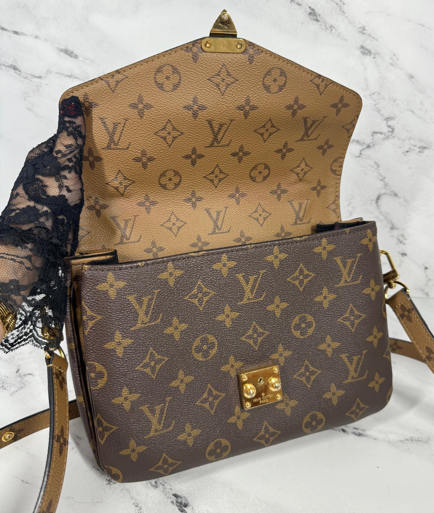 Louis Vuitton Reverse Monogram Pochette Métis