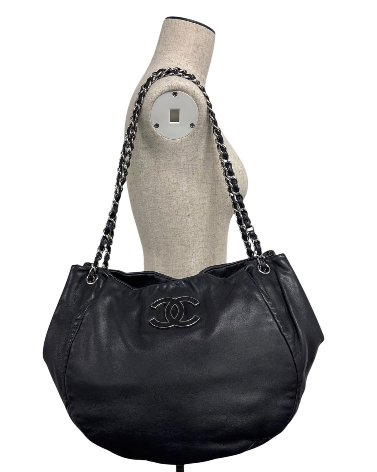 Chanel Vintage 00s Black Ultra Soft Lambskin Leather Medium Senual CC Shoulder Hobo Tote Bag