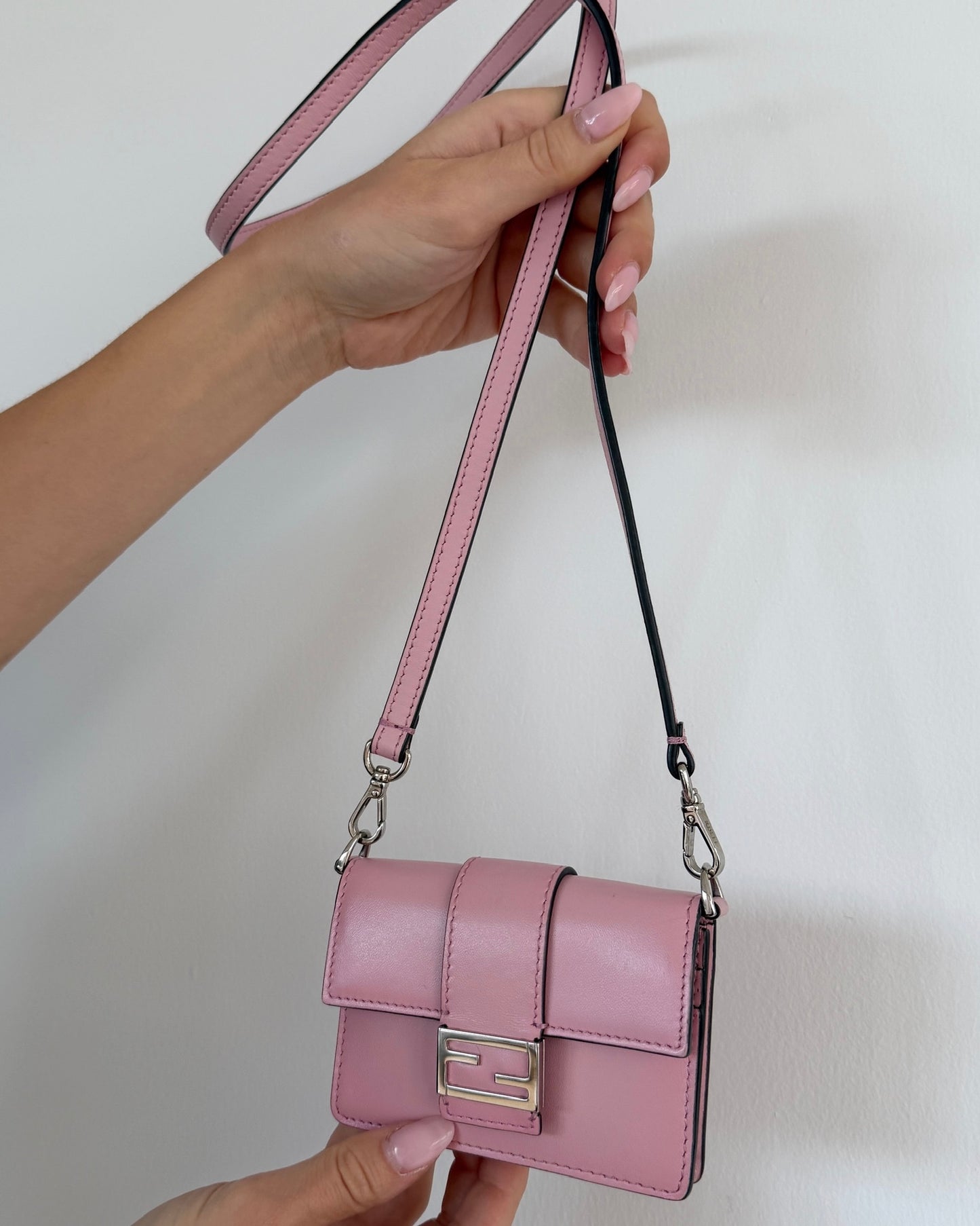 Fendi 2022 Pink Micro Baguette Card Holder Shoulder / Crossbody Bag