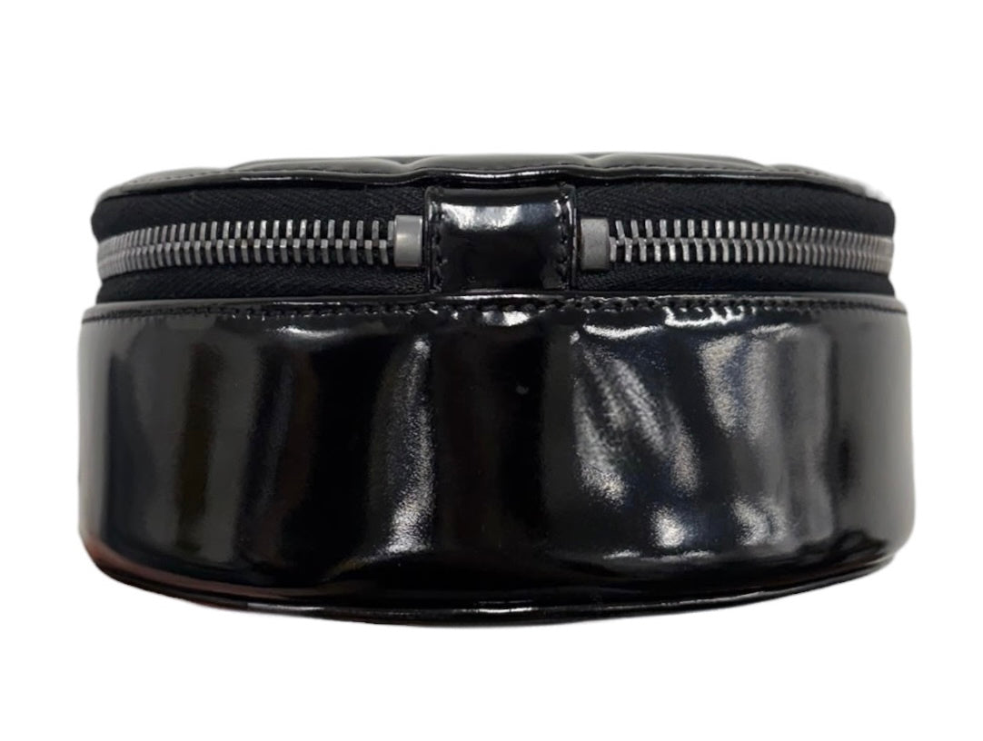 Chanel Vintage 00s Black Patent Leather Chocolate Bar Quilted CC Round Shoulder Pochette Bag