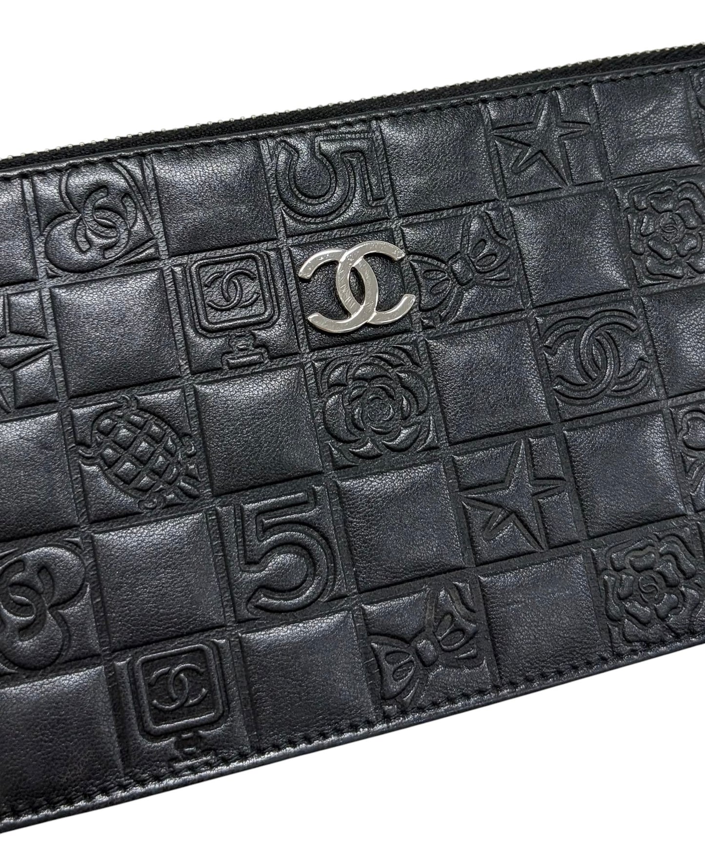 Chanel Vintage 00s Black Quilted Chocolate Bar Lambskin Embossed Motif Logo Shoulder Pochette Bag
