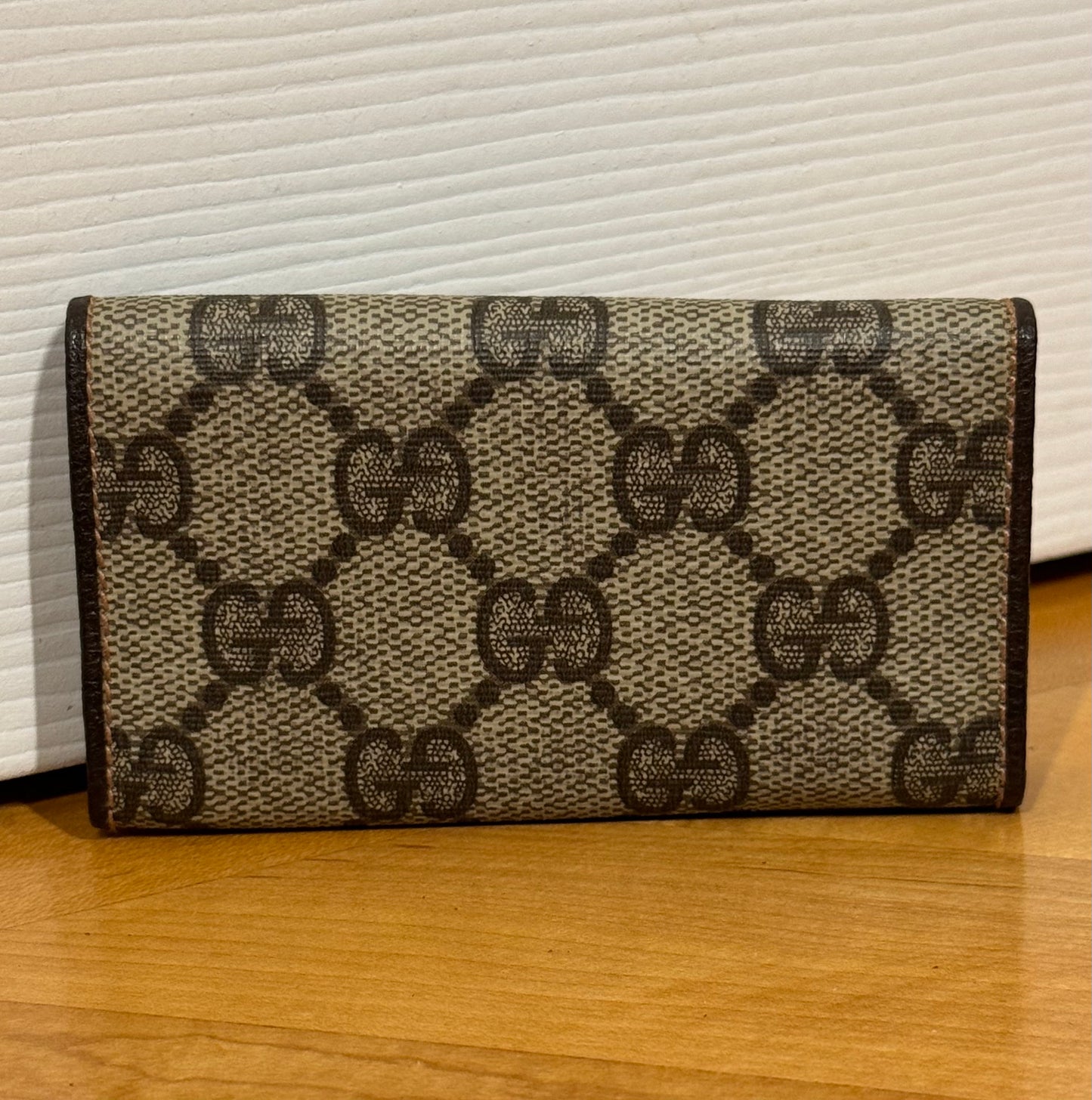 Gucci Vintage Accessory Collection Coated Monogram Canvas 6 Key Holder Case