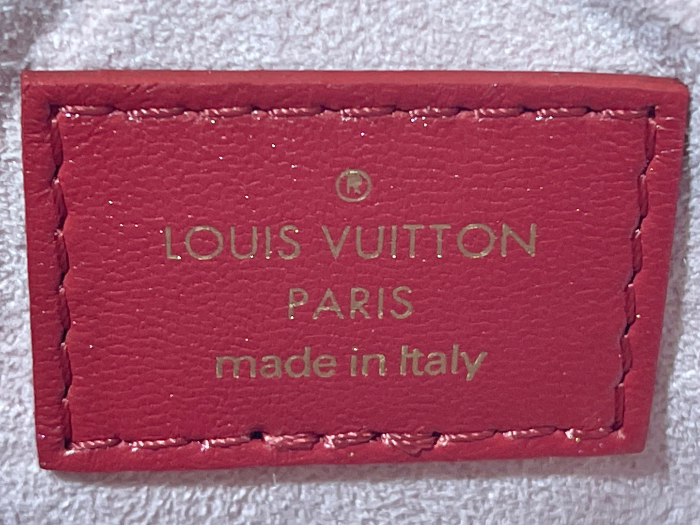 Louis Vuitton Heart on Chain Fall in Love red leather monogram
