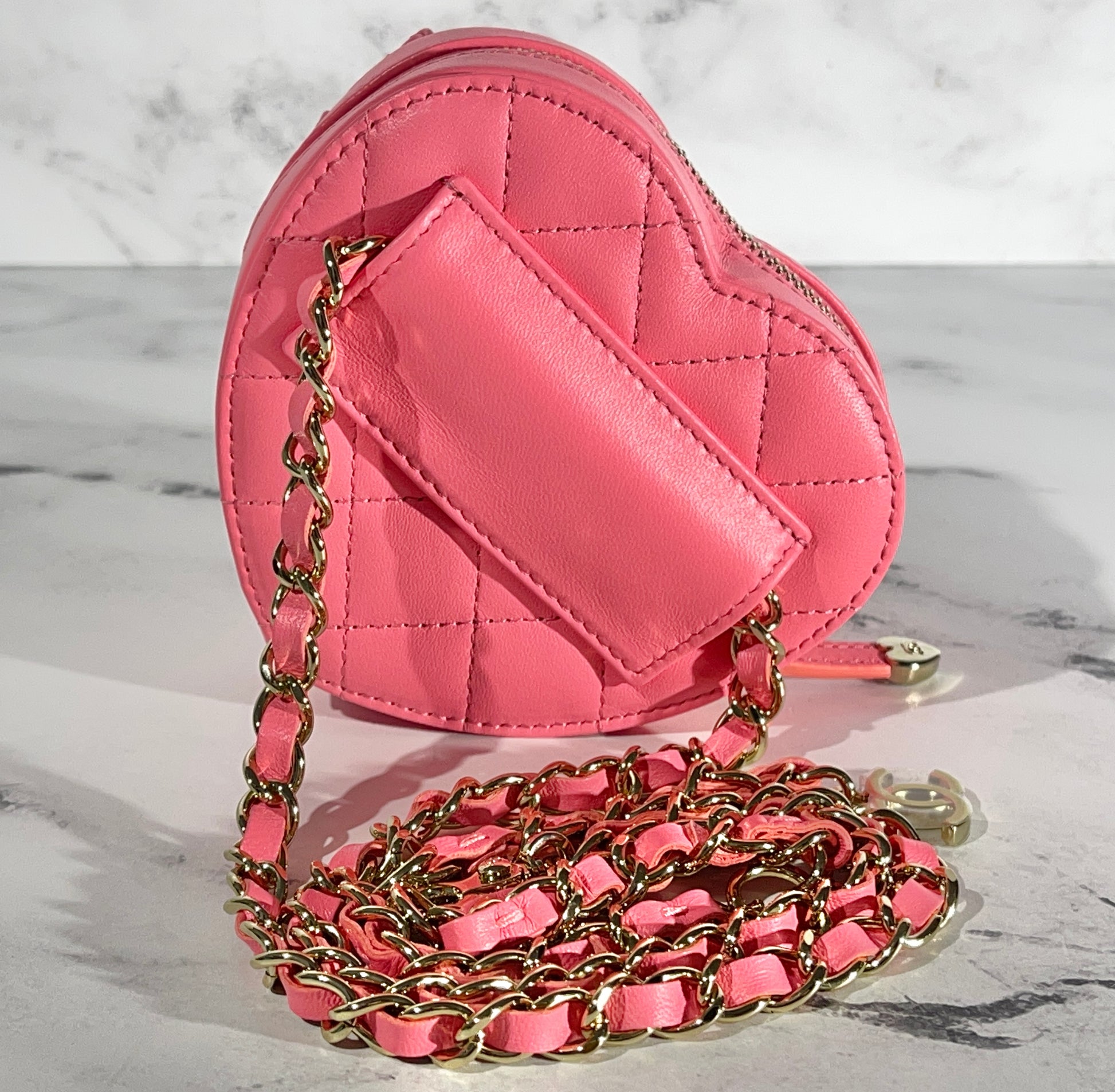VERY RARE Chanel Spring/Summer 2022 Pink Lambskin Heart Belt Bag